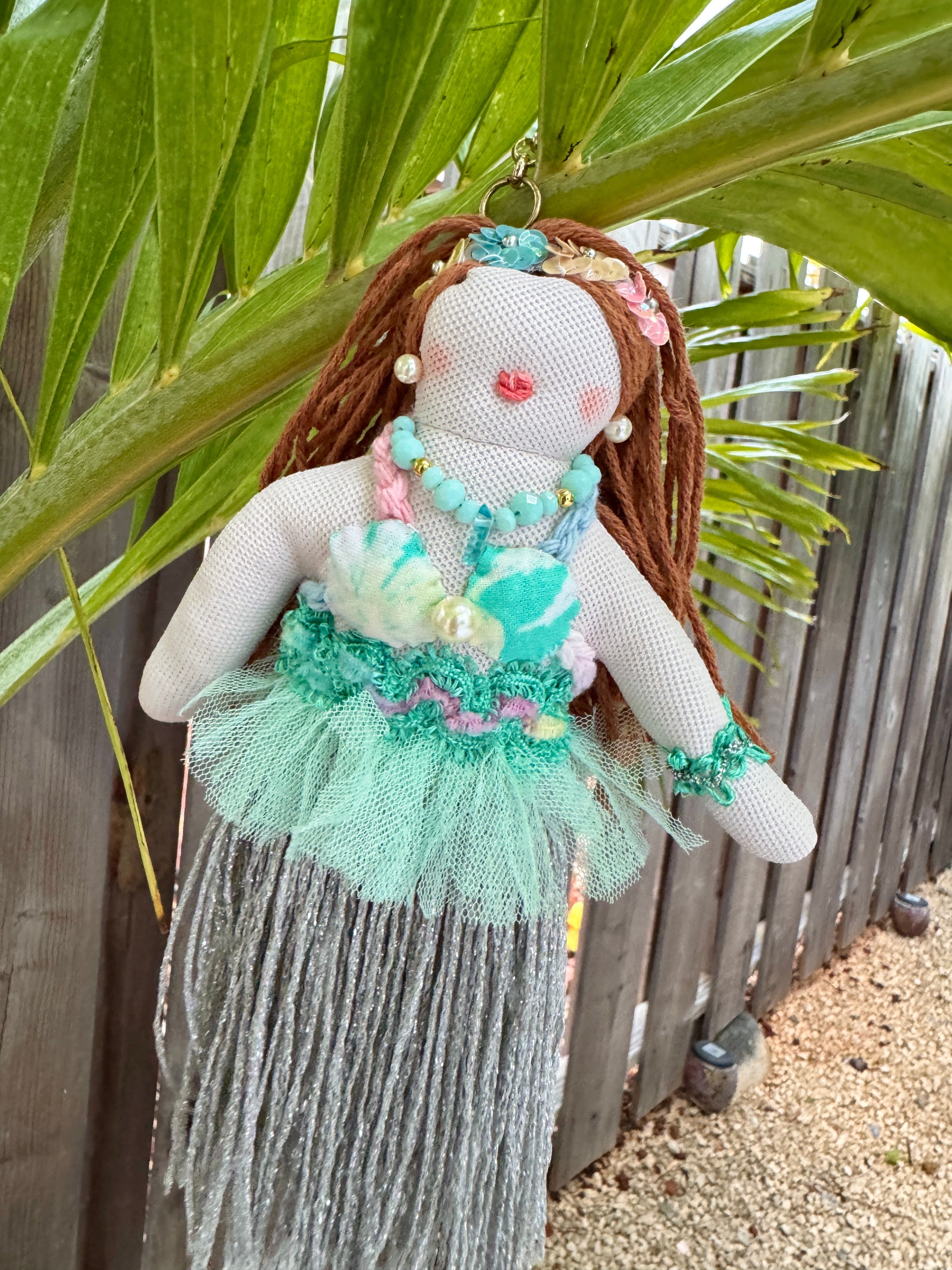 新メンバー加入！フラギャルちゃん バッグチャーム – Moco Lima Hawaii