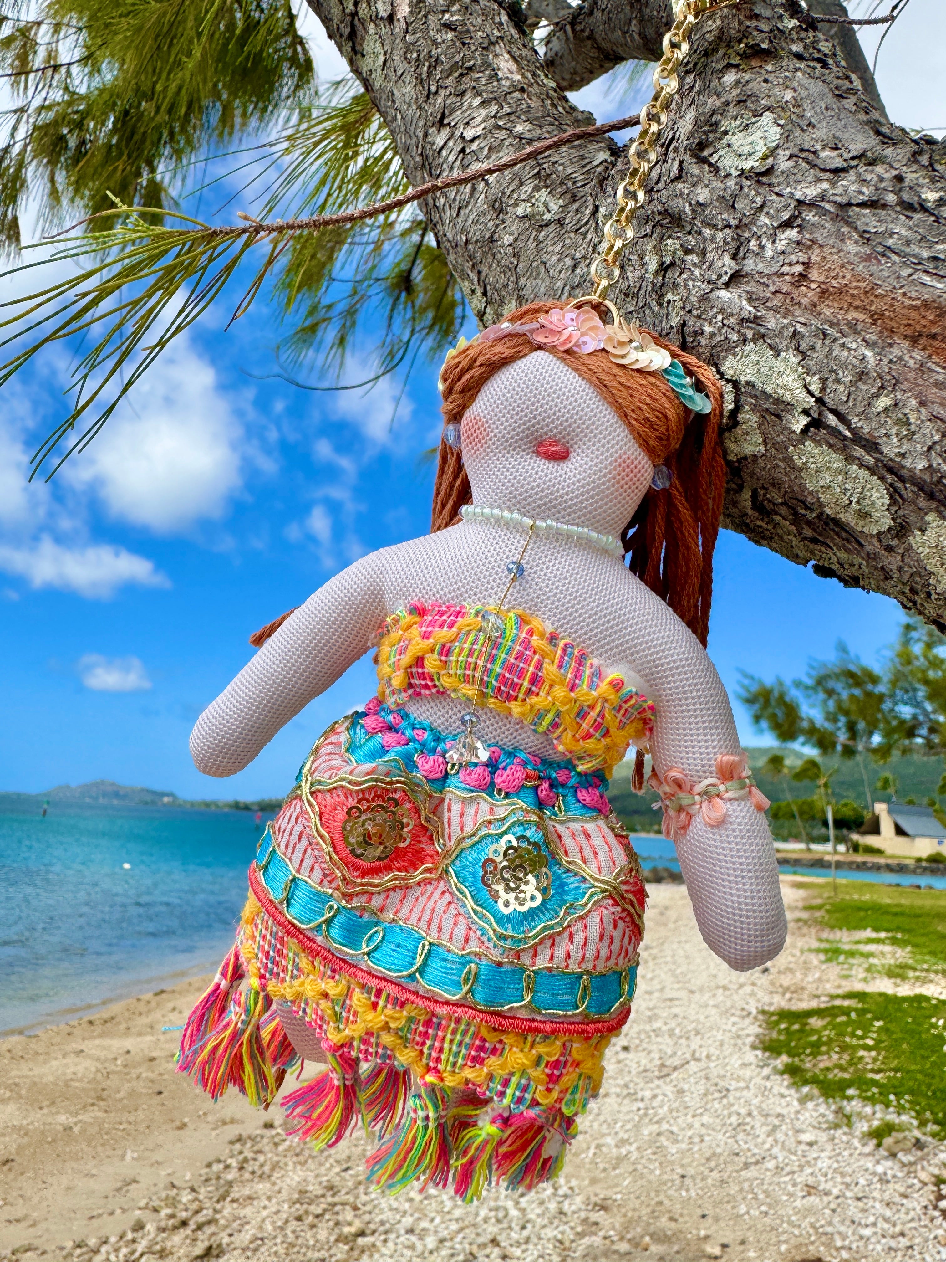 新メンバー加入！フラギャルちゃん バッグチャーム – Moco Lima Hawaii