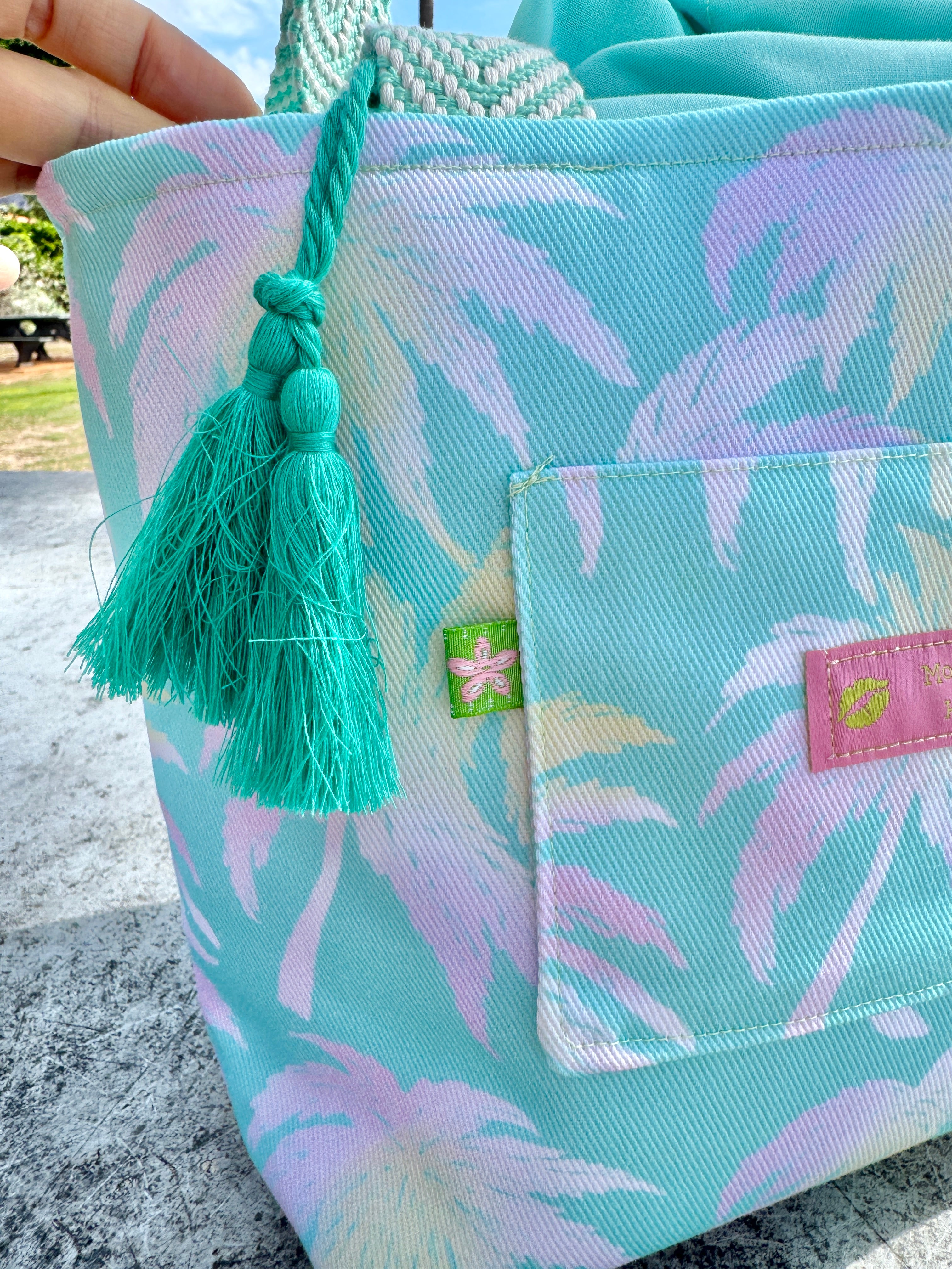 【新作送料無料】巾着トートMサイズ　ミントパーム