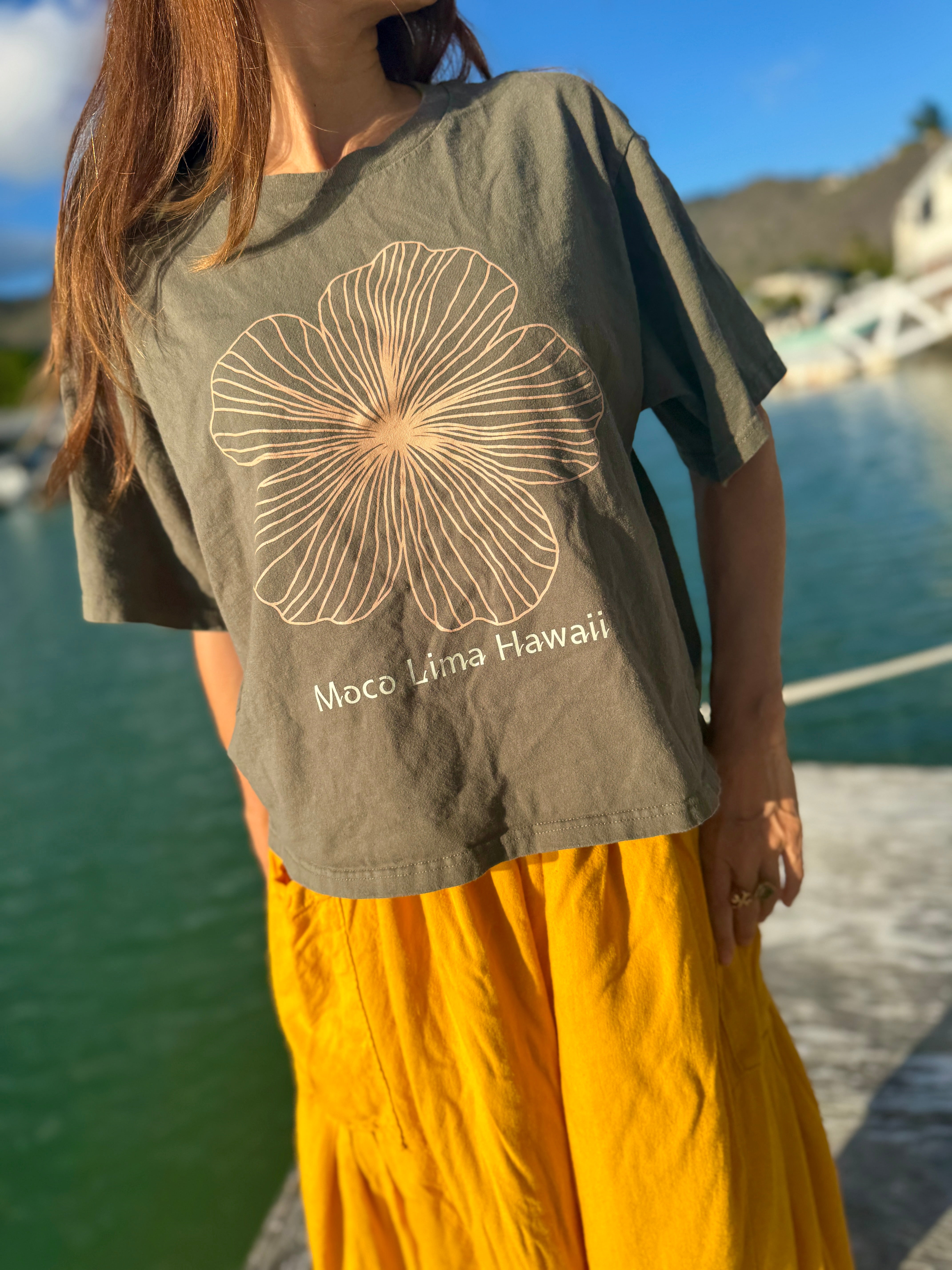 モコリマTシャツ　ハイビスカス