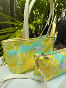 新色* 6way tote mint hibiscus/ ミントハイビスカス トートバッグ＆ショルダーバッグ