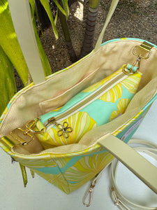 新色* 6way tote mint hibiscus/ ミントハイビスカス トートバッグ＆ショルダーバッグ
