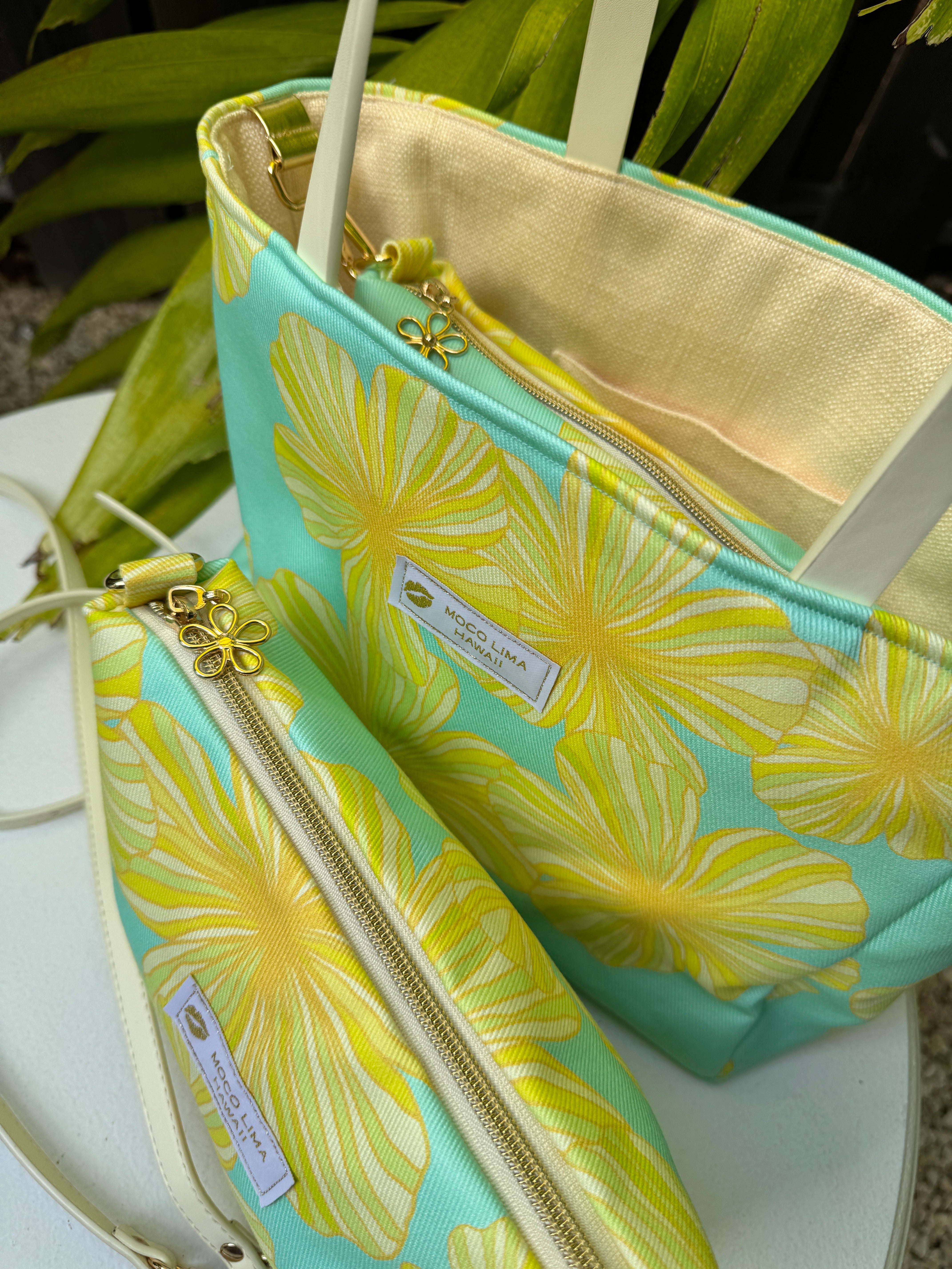 新色* 6way tote mint hibiscus/ ミントハイビスカス トートバッグ＆ショルダーバッグ